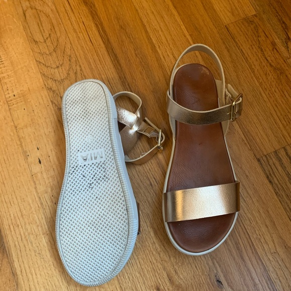 Catbird Gold Wedges Heeled Slip-on Price in India- Buy Catbird Gold Wedges Heeled Slip-on Online 